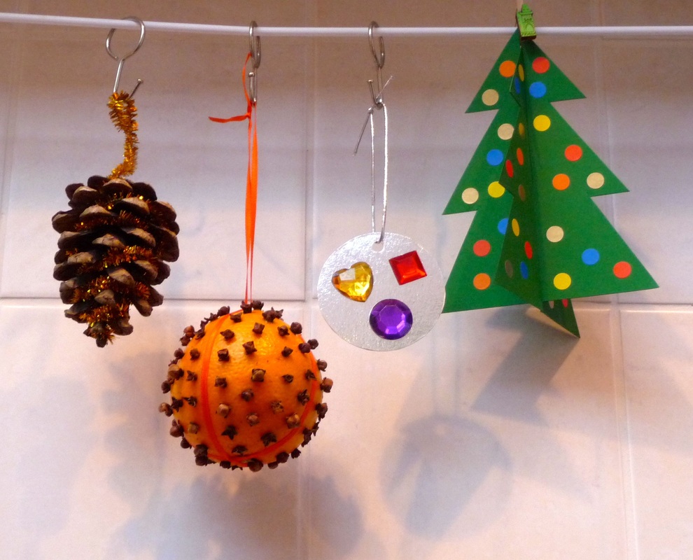 No-mess Christmas crafts: 3D tree, pomander, tinsel pine cone
